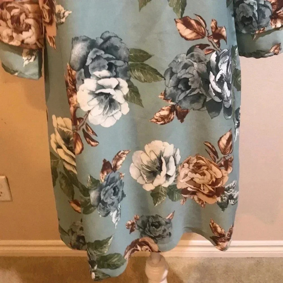 Belongsci Floral V-Neck Bell Sleeve A-Line Mini Dress Size Small - Picture 3 of 11